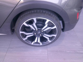 Photo 22 du bon plan FORD Fiesta 1.0 Flexifuel 95ch Active X 5p occasion à 16901 €