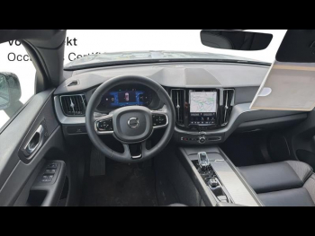 Photo 4 du bon plan VOLVO XC60 B4 197ch Plus Style Dark Geartronic occasion à 37990 €
