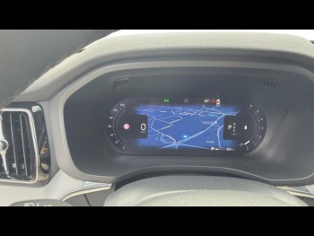 Photo 12 du bon plan VOLVO XC60 B4 197ch Plus Style Dark Geartronic occasion à 37990 €