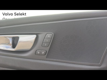 Photo 14 du bon plan VOLVO XC60 B4 197ch Plus Style Dark Geartronic occasion à 37990 €