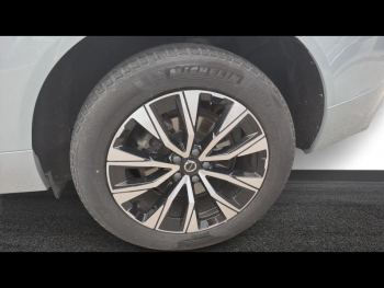 Photo 16 du bon plan VOLVO XC60 B4 197ch Plus Style Dark Geartronic occasion à 37990 €