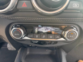 Photo 15 du bon plan NISSAN Juke 1.6 Hybrid 143ch Business+ 2022.5 occasion à 18990 €
