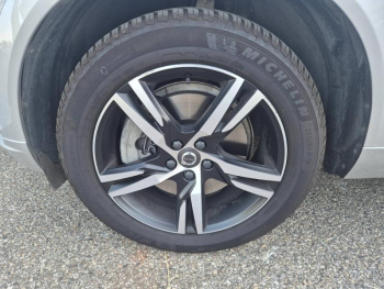 Photo 15 du bon plan VOLVO XC60 T6 AWD 253 + 87ch R-Design Geartronic occasion à 39890 €