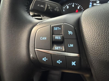 Photo 21 du bon plan FORD Focus 1.0 Flexifuel mHEV 125ch Titanium Style occasion à 17990 €