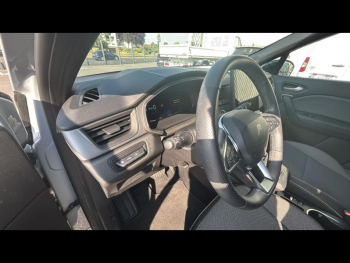 Photo 14 du bon plan RENAULT Captur 1.8 E-Tech full hybrid 160ch Techno - 26 occasion à 28750 €