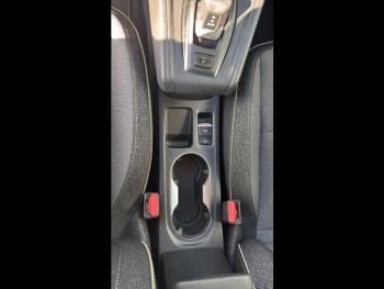 Photo 16 du bon plan RENAULT Captur 1.8 E-Tech full hybrid 160ch Techno - 26 occasion à 28750 €