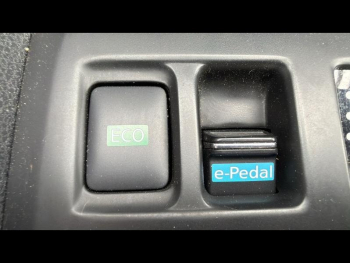 Photo 20 du bon plan NISSAN Leaf 150ch 40kWh Acenta 22 occasion à 16999 €
