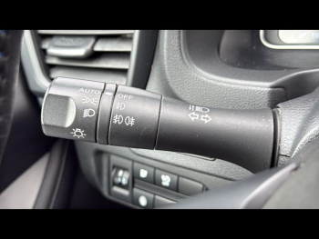 Photo 22 du bon plan NISSAN Leaf 150ch 40kWh Acenta 22 occasion à 16999 €