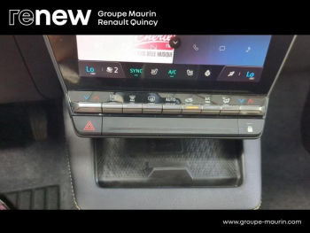 Photo 19 du bon plan RENAULT Megane E-Tech Electric EV60 220ch Iconic optimum charge -B occasion à 26900 €
