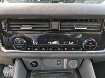 Photo 20 du bon plan NISSAN Qashqai e-POWER 190ch N-Connecta occasion à 25800 €