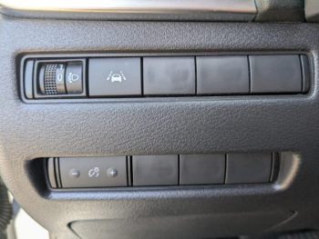 Photo 22 du bon plan NISSAN Qashqai e-POWER 190ch N-Connecta occasion à 25800 €
