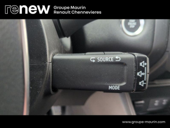 Photo 32 du bon plan RENAULT Captur 1.6 E-Tech full hybrid 145ch Evolution occasion à 21999 €