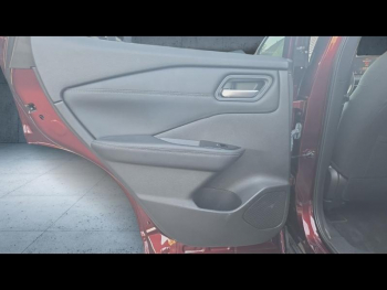 Photo 13 du bon plan NISSAN Qashqai 1.3 Mild Hybrid 158ch Acenta Xtronic 2022 occasion à 21900 €