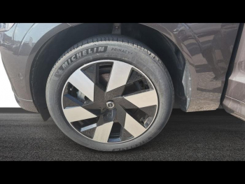 Photo 5 du bon plan VOLVO XC60 T6 Hybride Rechargeable 253 + 145ch Ultra Style Dark Geartronic 8 AWD occasion à 51990 €