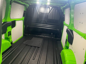 Photo 16 du bon plan FORD Transit Custom Fg VUL 320 L1H1 2.5 Duratec 232ch Hybride rechargeable MS-RT CVT occasion à 64900 €