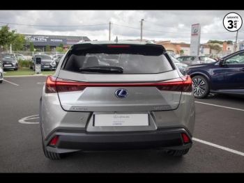 Photo 2 du bon plan LEXUS UX 250h 2WD Luxe Pack Technologie occasion à 22990 €