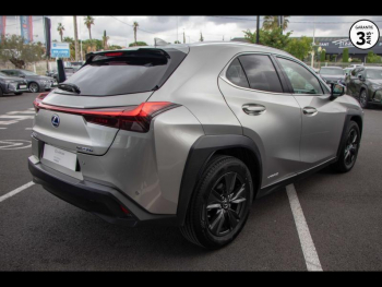 Photo 3 du bon plan LEXUS UX 250h 2WD Luxe Pack Technologie occasion à 22990 €