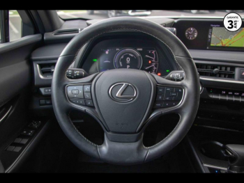Photo 17 du bon plan LEXUS UX 250h 2WD Luxe Pack Technologie occasion à 22990 €