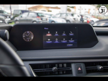 Photo 20 du bon plan LEXUS UX 250h 2WD Luxe Pack Technologie occasion à 22990 €