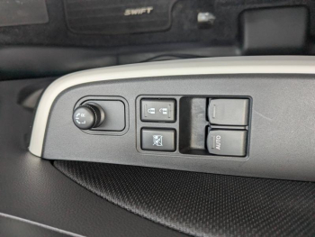 Photo 22 du bon plan SUZUKI Swift 1.2 Dualjet Hybrid 83ch Privilège occasion à 15790 €