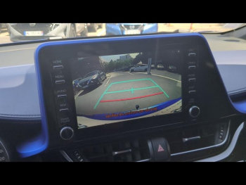 Photo 15 du bon plan TOYOTA C-HR 122h Graphic 2WD E-CVT RC18 occasion à 19980 €