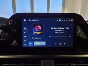 Photo 9 du bon plan LEXUS UX 300h Pack MY26 occasion à 36900 €