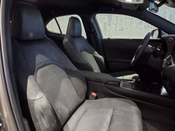 Photo 15 du bon plan LEXUS UX 300h Pack MY26 occasion à 36900 €
