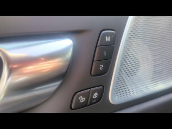 Photo 14 du bon plan VOLVO XC60 T6 AWD 253 + 145ch Utimate Style Chrome Geartronic occasion à 35790 €