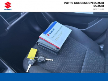 Photo 23 du bon plan SUZUKI Swift 1.2 Dualjet Hybrid 83ch Privilège occasion à 15990 €