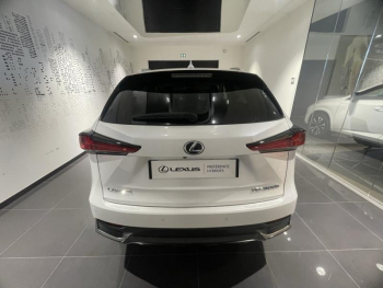 Photo 5 du bon plan LEXUS NX 300h 2WD Design MY21 occasion à 27990 €