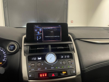 Photo 24 du bon plan LEXUS NX 300h 2WD Design MY21 occasion à 27990 €