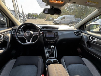 Photo 11 du bon plan NISSAN Qashqai 1.2 DIG-T 115ch N-Connecta occasion à 15900 €