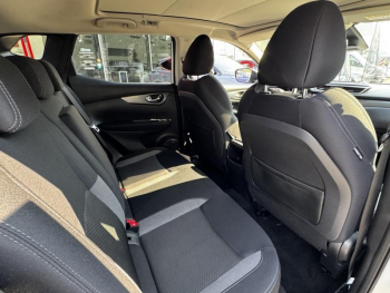 Photo 13 du bon plan NISSAN Qashqai 1.2 DIG-T 115ch N-Connecta occasion à 15900 €