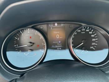 Photo 16 du bon plan NISSAN Qashqai 1.2 DIG-T 115ch N-Connecta occasion à 15900 €