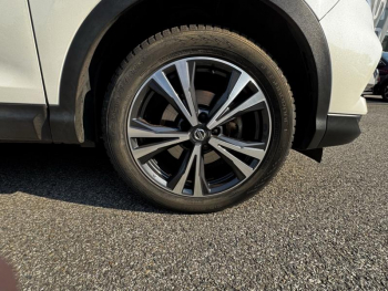Photo 26 du bon plan NISSAN Qashqai 1.2 DIG-T 115ch N-Connecta occasion à 15900 €
