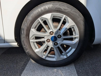 Photo 24 du bon plan FORD Fiesta 1.0 Flexifuel 95ch Titanium Business 5p occasion à 15990 €