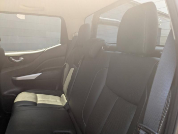 Photo 23 du bon plan NISSAN Navara VUL 2.3 dCi 190ch Double-Cab OffRoader Tekna+ 2018 BVA occasion à 39980 €