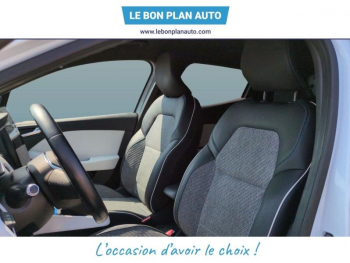 Photo 22 du bon plan RENAULT Clio 1.6 E-Tech 140ch Première Edition occasion à 12480 €