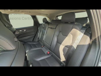 Photo 23 du bon plan VOLVO XC60 T6 Hybride Rechargeable 253 + 145ch Ultra Style Dark Geartronic 8 AWD occasion à 51990 €