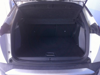 Photo 28 du bon plan PEUGEOT 2008 1.2 PureTech 155ch S&S GT EAT8 occasion à 16590 €