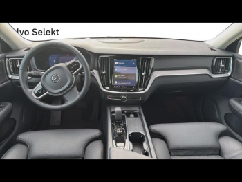 Photo 4 du bon plan VOLVO V60 B4 197ch Ultra Style Dark DCT 7 occasion à 43990 €