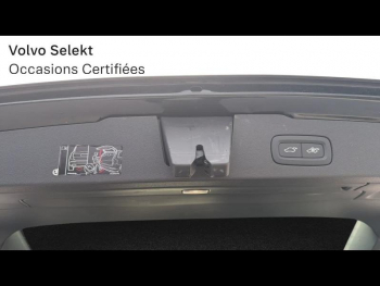 Photo 9 du bon plan VOLVO V60 B4 197ch Ultra Style Dark DCT 7 occasion à 43990 €