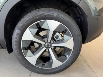 Photo 14 du bon plan VOLVO XC40 B3 163ch Ultra DCT 7 occasion à 47900 €