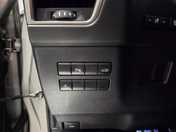 Photo 10 du bon plan LEXUS NX 300h 4WD F SPORT occasion à 20990 €