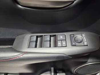 Photo 11 du bon plan LEXUS NX 300h 4WD F SPORT occasion à 20990 €