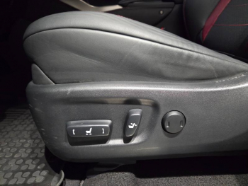 Photo 12 du bon plan LEXUS NX 300h 4WD F SPORT occasion à 20990 €