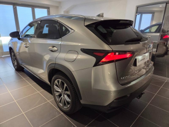 Photo 19 du bon plan LEXUS NX 300h 4WD F SPORT occasion à 20990 €