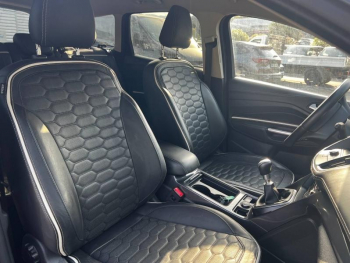 Photo 13 du bon plan FORD Kuga 1.5 Flexifuel-E85 150ch Stop&Start Vignale 4x2 Euro6.2 occasion à 17800 €