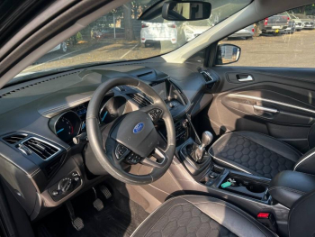 Photo 21 du bon plan FORD Kuga 1.5 Flexifuel-E85 150ch Stop&Start Vignale 4x2 Euro6.2 occasion à 17800 €