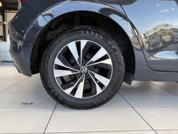 Photo 5 du bon plan VOLKSWAGEN Polo 1.0 80ch Lounge Euro6dT occasion à 13490 €